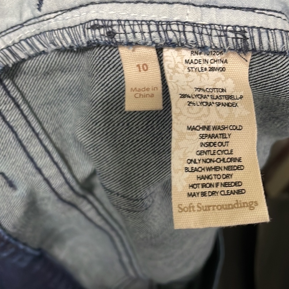 Soft Surrounding, 28W00, Size 10, Star‎ cutouts, Denim Jeans - Picture 5 of 5